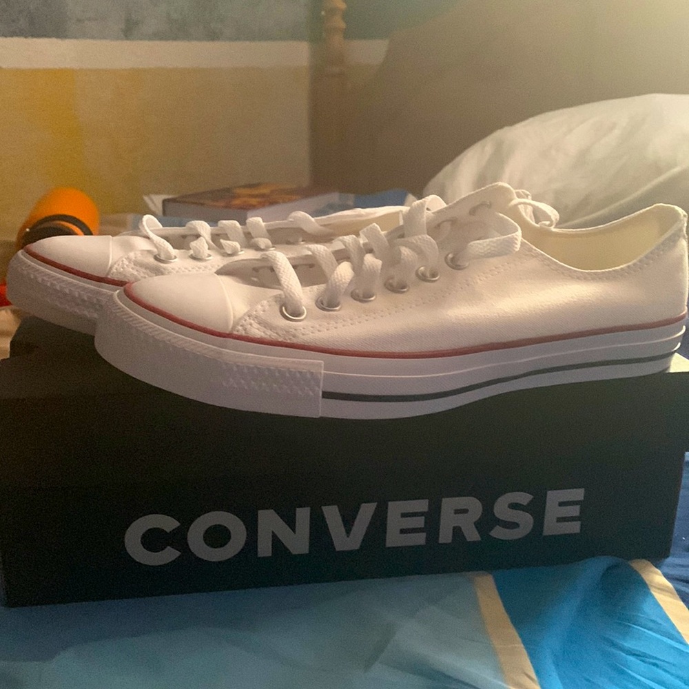 White converse